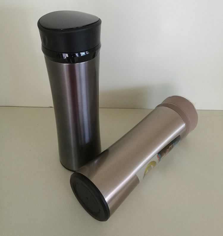 如何選購(gòu)不銹鋼保溫杯及保溫杯一杯多用