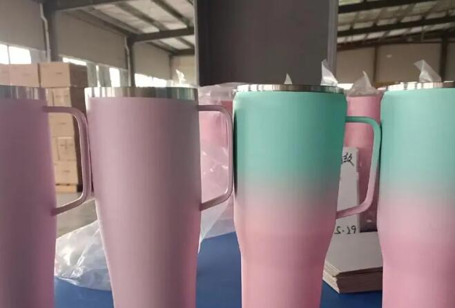 奧氏體304不銹鋼保溫杯的優(yōu)點及使用注意事項